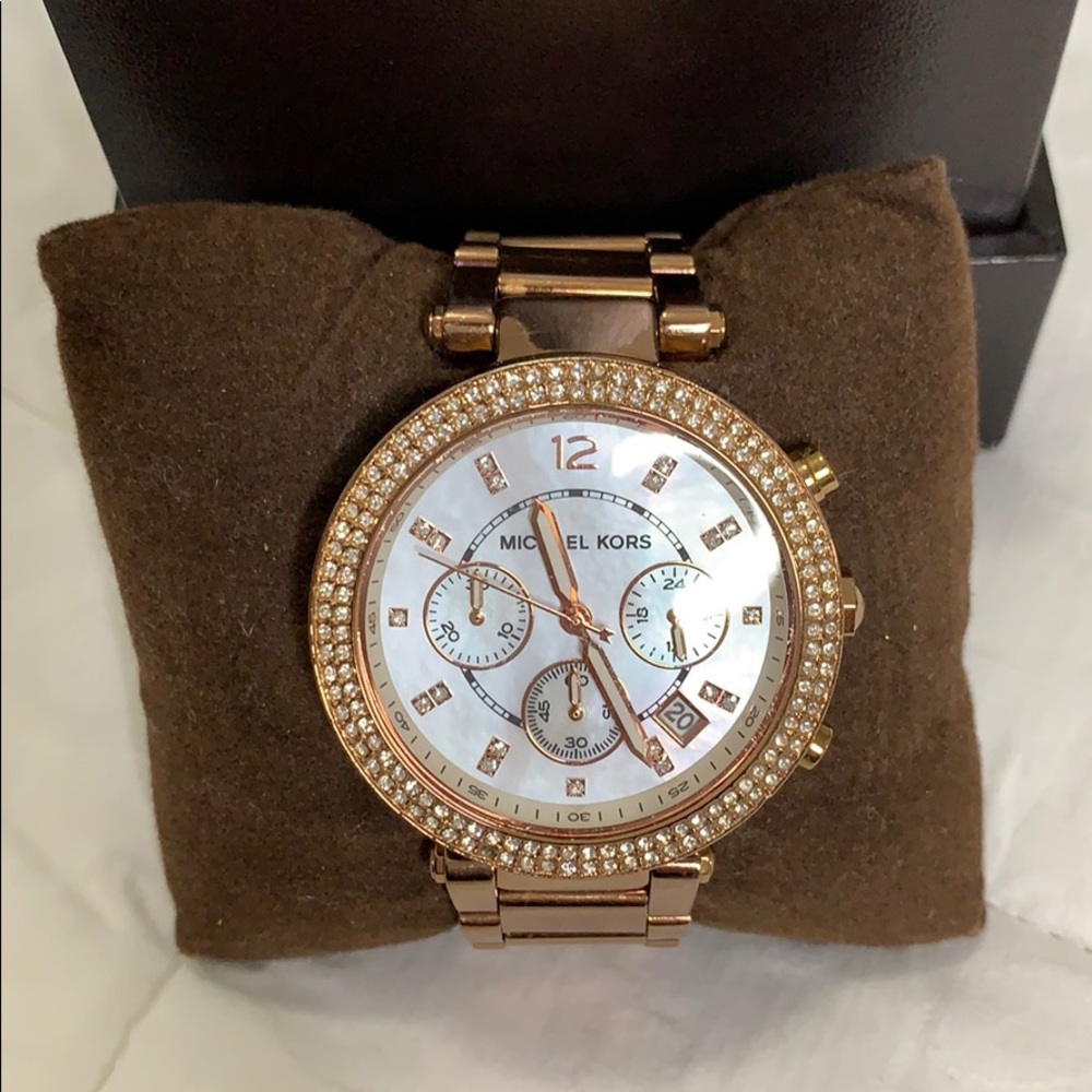 Michael kors rose gold watch with box